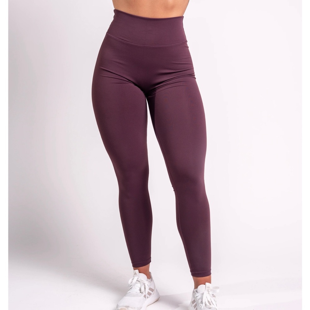 Ptula Taylor leggings 26 inch size large in cherry cola